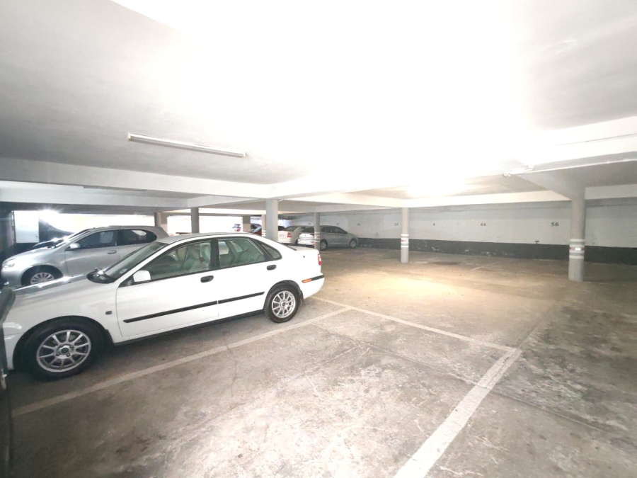 To Let 1 Bedroom Property for Rent in Humewood Eastern Cape